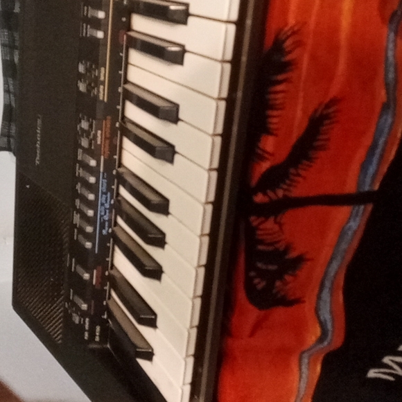 MARLBORO AMP & TECHNICS KEYBOARD - Picture 4 of 4